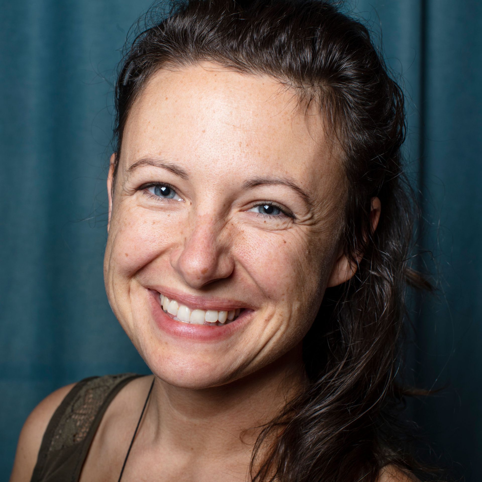 Ashley Harland headshot for Gold Coast Doulas