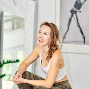 How to Tell the Difference Between a Tight and Weak Pelvic Floor with Emma Bromley: Podcast Episode #205